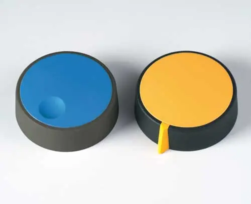 COM-KNOBS covers with lacquers