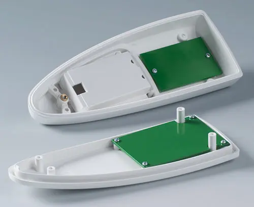 Fastening pillars for PCB mounting