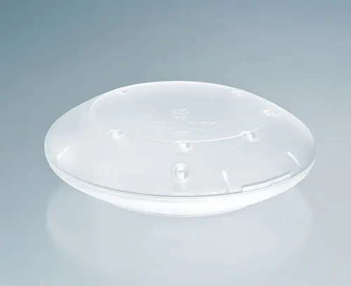 ART-CASE 艺术型机盒由半透明材料制成