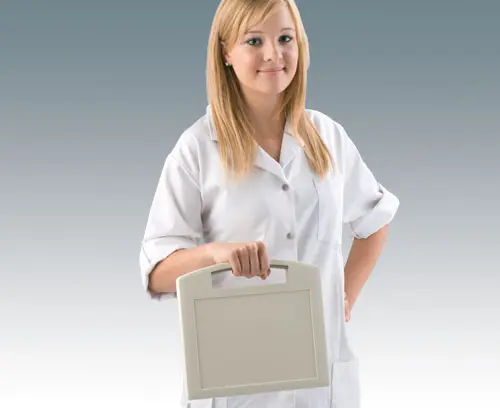 便于携带的 CARRYTEC 手提盒