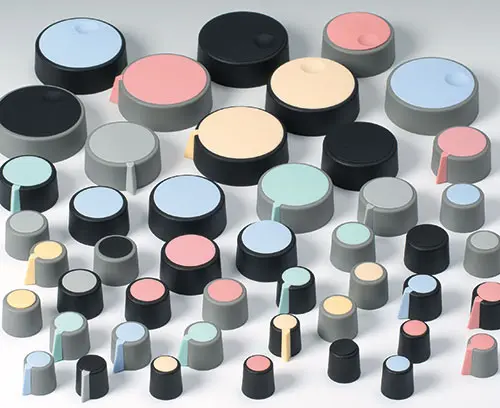 各种大小的卡夹固定旋钮