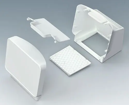 四件式设计结构：后座体、前面控制板、带凹陷提手的盖板和底板