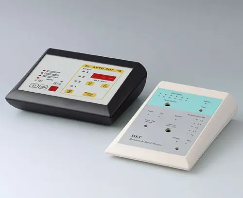 带凹陷区域，以保护膜键盘