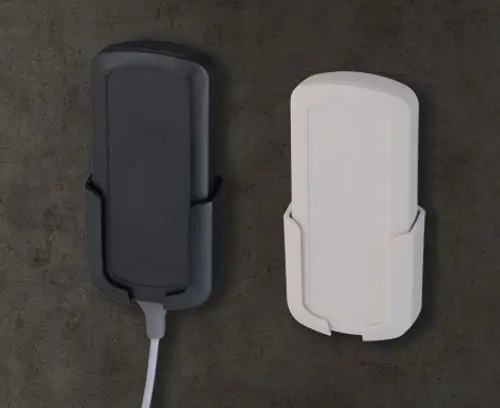 用于在墙壁上或类似物件上安全放置的支架，作为附件