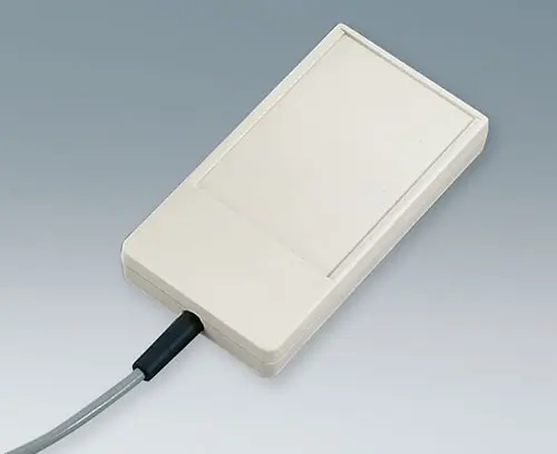 平坦的端面利于接线