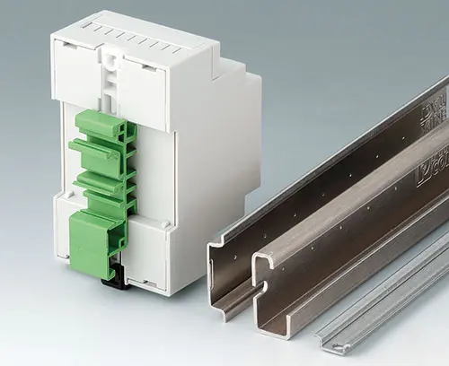 适配装于 DIN 标准导轨 EN 60715 TH15 和 G32 的适配器