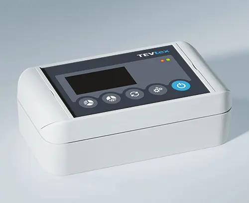 凹陷的操作区域，以保护膜键盘